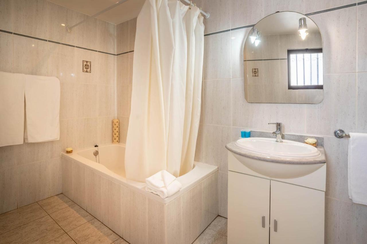 Pateo Apartments (Adults Only) Albufeira Esterno foto